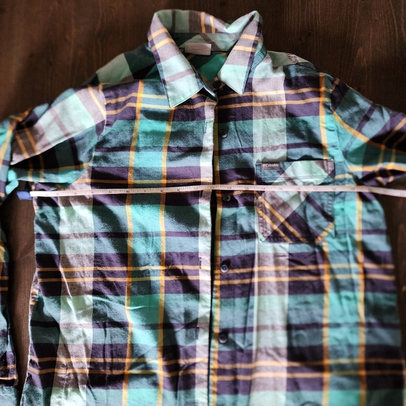 💐2/$25 Women's Columbia Sportswear Plaid Button-down Shirt, Medium - Picture 8 of 11